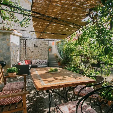 House Rusula * Vrsine